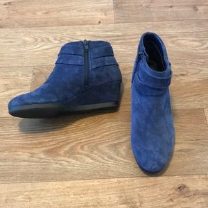 Nine West Lina Suede bootie size 5.5